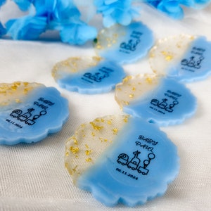 Bomboniera blu per il primo compleanno di un bambino, bomboniere uniche per il primo compleanno, primo anno di vita, bomboniere con magnete personalizzate, bomboniere fatte a mano