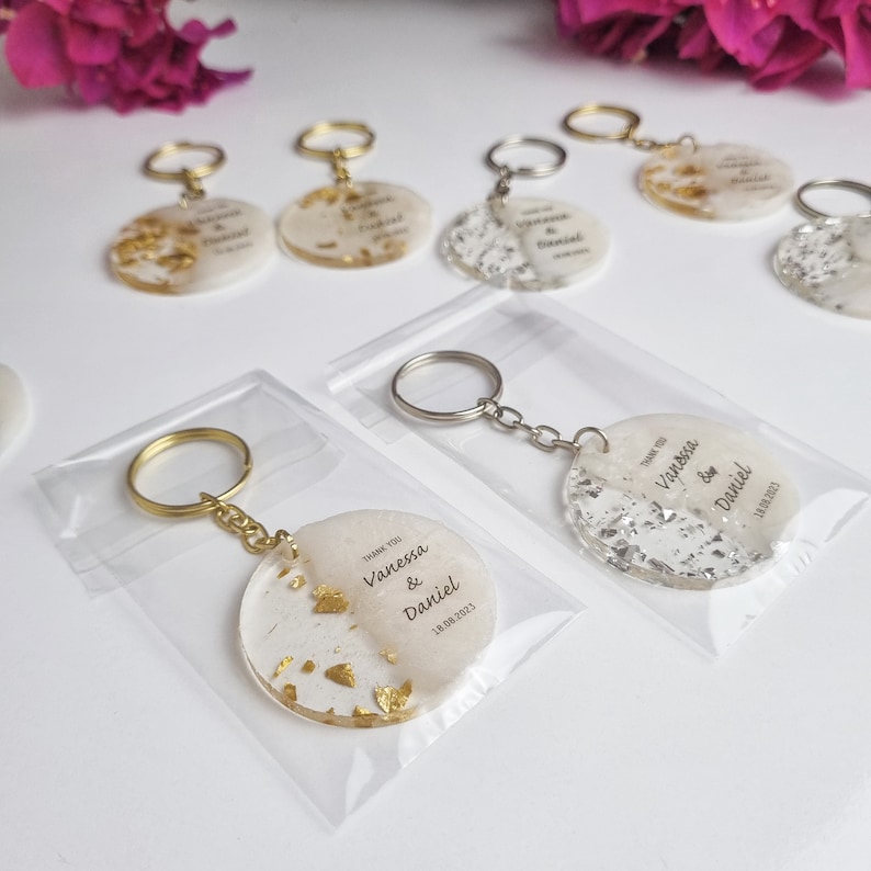 Customizable Epoxy Keychain for Wedding Favor Stylish Thank You Gift