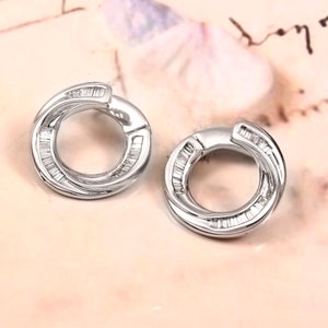 14k Gold Baguette Diamond Huggies, 18mm Diamond Hoops, Diamond Huggie Earrings, Solid Gold Huggies, Dainty Diamond Hoop Earrings, Gold Hoops