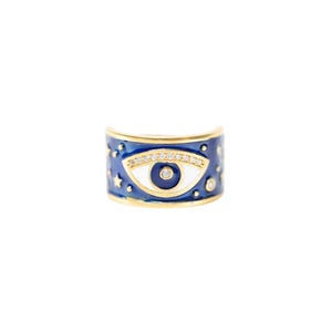 Könnte beinhalten: Ein goldener Ring mit einem bösen Auge aus blauem und weißem Emaille. Der Ring ist mit kleinen goldenen Sternen und klaren Strasssteinen verziert.