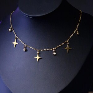 Gold star necklace