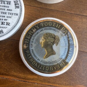 19th Century Ceramic Toothpaste Lid / John Gosnell & Co., London