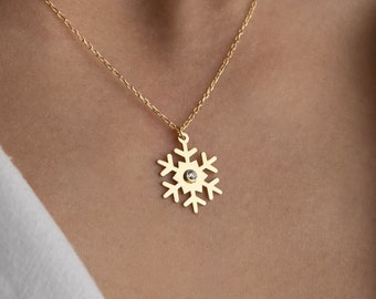 Snowflake Necklace With Birthstone • Personalized Birthstone Necklace• Gift for Her • Mothers Days Gift • 14k Solid Gold Birthstone Jewelry