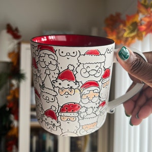 CHRISTMAS Variety SANTA Mug - Folksy Multi Santa Face Hot Chocolate Holiday Mug - ‘Santas Mug’ - Black Swirl Handle - HEAVY & Large 20fl oz