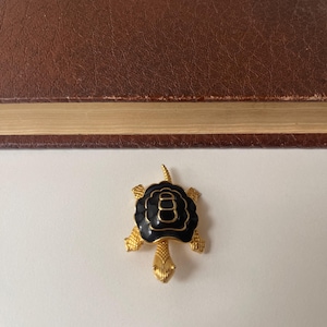 Black and Gold Turtle Brooch – Enamel Shell Pin – Vintage Style Animal Jewelry – Sea Turtle Lapel Pin – Nautical Gift - Turtle Collector