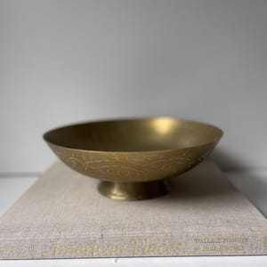 Vintage Brass Pedestal Bowl | 10” Etched Brass Bowl Made in India | Mid Century Decorative Footed Bowl - Etched Brass Bowl - Brass Decor
