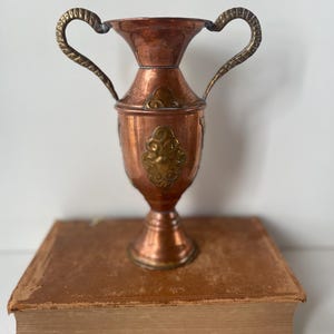Vintage Copper & Brass Urn Vase – Handcrafted Two-Handled Decorative Vessel - Copper Amphora - Vintage Copper Vase- Copper Brass Vase
