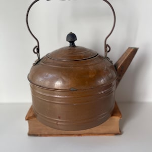 Vintage Revere Copper Kettle with Wooden Handle | Antique Revere Ware Teapot | Rustic Farmhouse Kitchen Decor | Copper Collectible | Coffee