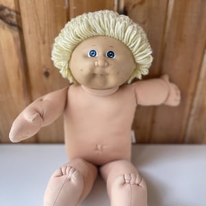 2004 Cabbage Patch Kids Doll by Play Along – Blonde Yarn Hair, Blue Eyes, Soft Body – Xavier Roberts Signed – Vintage Style Baby Doll