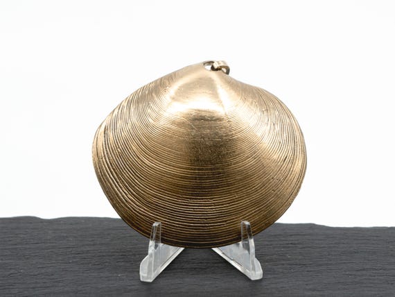 Vintage Gold-Tone Dipped Natural Clam Shell Necklace Pendant