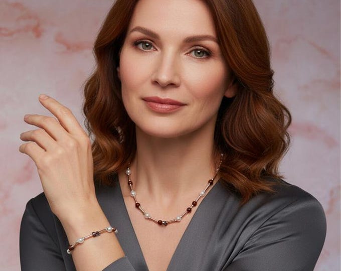 Elegant handmade pearl necklace & bracelet