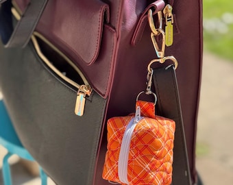 Itty bitty boxy bag