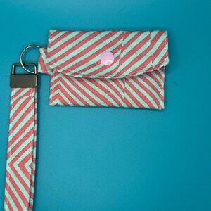 Cartera con llavero y cierre a presión / Tarjetero pequeño de muñeca / Minibolso hecho a mano con correa desmontable