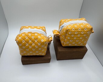 Itty bitty boxy bag