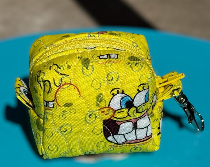 Featured listing image: Itty bitty boxy bag