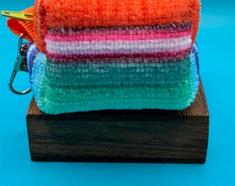 Itty bitty boxy bag
