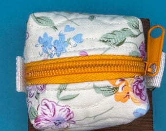 Itty bitty boxy bag
