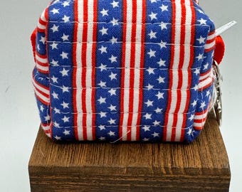 Itty bitty boxy bag