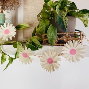 Girlande mit Blumen/  Papierblumen/ Wanddekoration mit Blumen/ Girlande Frühling/ Osterdekoration mit Blumen