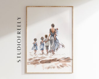 Puede incluir: Impresión en acuarela de una madre y cuatro hijos caminando por una playa. La madre lleva un vestido azul fluido y lleva un bebé. Los niños visten de azul y beige. La obra de arte está enmarcada en un marco de madera clara. El texto a la izquierda dice "STUDIOFREELY".