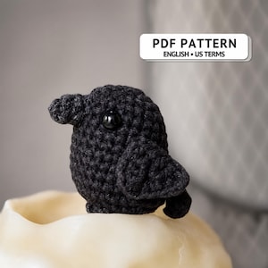 Raven Crochet Pattern, Crow Amigurumi PDF, Halloween Keychain