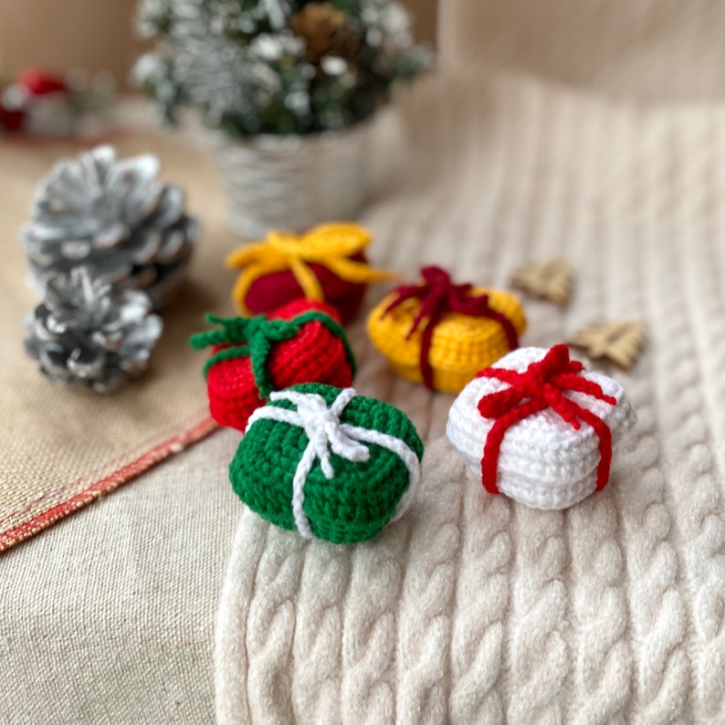 Handmaid gift box tutorial