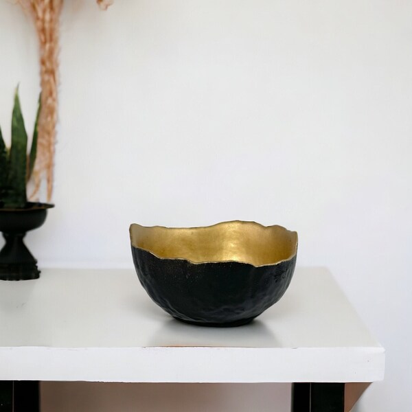 Black Gold Concrete Decorative Bowl | Gold Black Concrete Jewelry Organizer | Key Tray | Irregular Key Organizer | Wave Container Bowl