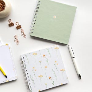 Juego de 2 cuadernos, cuadernos de espiral, cuadernos de gráficos de lujo, cuaderno de regalo / patrón de margaritas