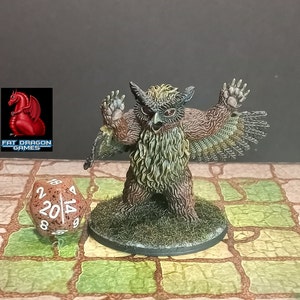 Hand Painted Owlbear miniature for Dungeons and Dragons and other table top role playing games. 28mm