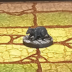 Hand Painted Giant Rat miniatures (3 pack) for Dungeons and Dragons and other table top role playing games. 28mm
