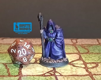 Hand Painted Warlock mage wizard sorcerer miniature for Dungeons and Dragons and other table top role playing games. 28mm