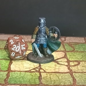 Hand Painted fighter, knight, paladin miniature for Dungeons and Dragons and other table top role playing games.