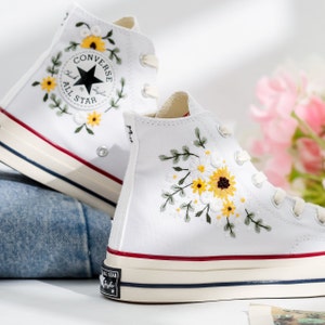 Converse de boda personalizados, zapatos de novia con girasoles bordados, zapatillas de boda con girasoles bordados, zapatos personalizados