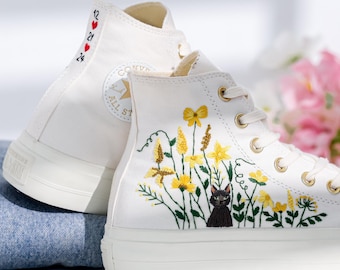 Broderad Converse Platå, Blomma, Kattbroderade Platåskor, Husdjursbroderade Sneakers, Converse Broderad Gul Blomsterträdgård