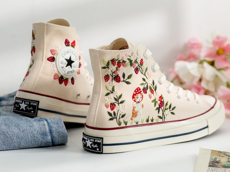 Embroidered Converse, Cat and Strawberry Embroidery Converse, Strawberry Embroidered Shoes, Cute Cat Embroidered Sneaker, Lovely Gift for Her