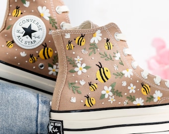 Converse Embroidered Shoes, Bee Embroidered Converse High Tops, Daisy, Bee Embroidered Sneakers Custom, Bee Embroidery, Cute Gifts for Her