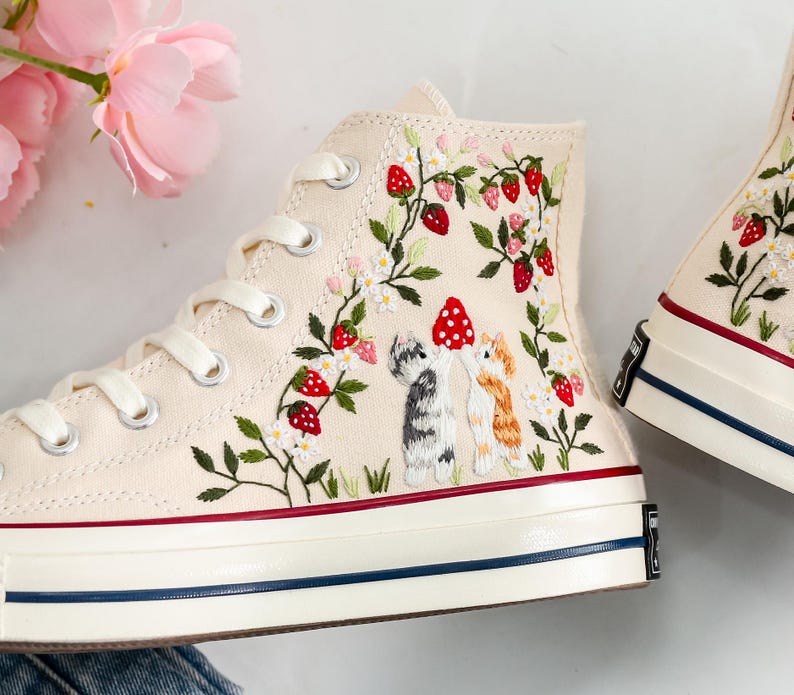 Embroidered Converse, Cat and Strawberry Embroidery Converse, Strawberry Embroidered Shoes, Cute Cat Embroidered Sneaker, Lovely Gift for Her