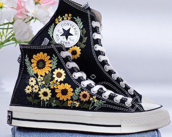 Sunflower Embroidered Converse, Custom High Tops Converse Embroidery Sunflower, Shoes With Embroidered Name and Sunflower, Sunflower Wedding