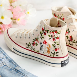 Embroidered Converse, Cat and Strawberry Embroidery Converse, Strawberry Embroidered Shoes, Cute Cat Embroidered Sneaker, Lovely Gift for Her