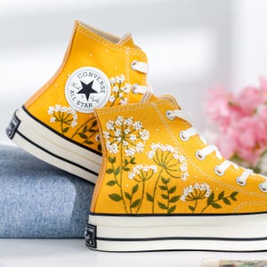 Converse Embroidery Dandelion Flower, Custom Converse Chuck Taylor Embroidered Garden Flower, Embroidered Converse Custom Wedding Flowers