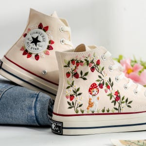 Embroidered Converse, Cat and Strawberry Embroidery Converse, Strawberry Embroidered Shoes, Cute Cat Embroidered Sneaker, Lovely Gift for Her