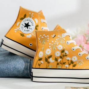 Custom Converse Chuck Taylor Embroidered Garden Flowers, Daisy Embroidered Converse, wildflowers and Bee Embroidered Shoes Embroidery Flower