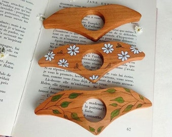 Wooden reading rings | Handmade wooden page holder | Gift idea for readers | Book accessory