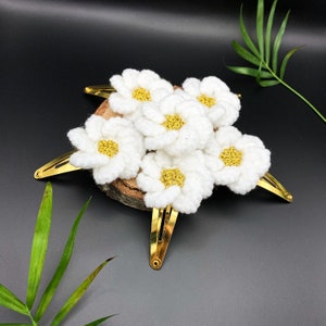 Daisy Flower Hair Clips, Crochet Hair Clips, Knitted Hair Clips, Girls Snap Clips, Toddler Hair Clips, Baby Hair Clips, Baby Snap Clips