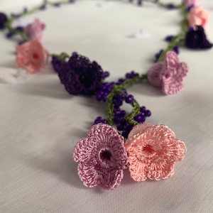 Ottoman Tulip Pattern Crochet Necklace, Anatolian Lace Charm, Handmade Acrylic Thread Flower Jewelry,Gift for her
