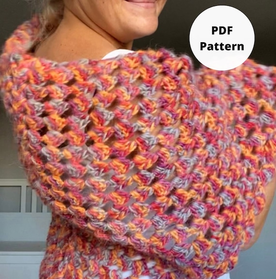 Easy Shawl Pattern - Boho Crochet Shawl - Crochet Shawl Pattern - Xmas Crochet Pattern - Crochet Wrap Top - Triangle Shawl - Trendy Crochet
