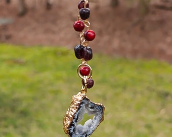 Agate and Garnet Necklace