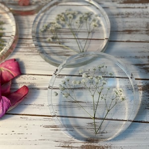 Set of 4 Babys Breath Resin Coasters, Flower Coaster, Resin Epoxy, Shower Favors, Gifts