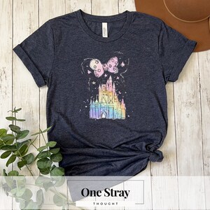 Camiseta encantada del Castillo de Disney / Camisa de globo de aventura de cuento de hadas, vacaciones familiares de viaje de Disney