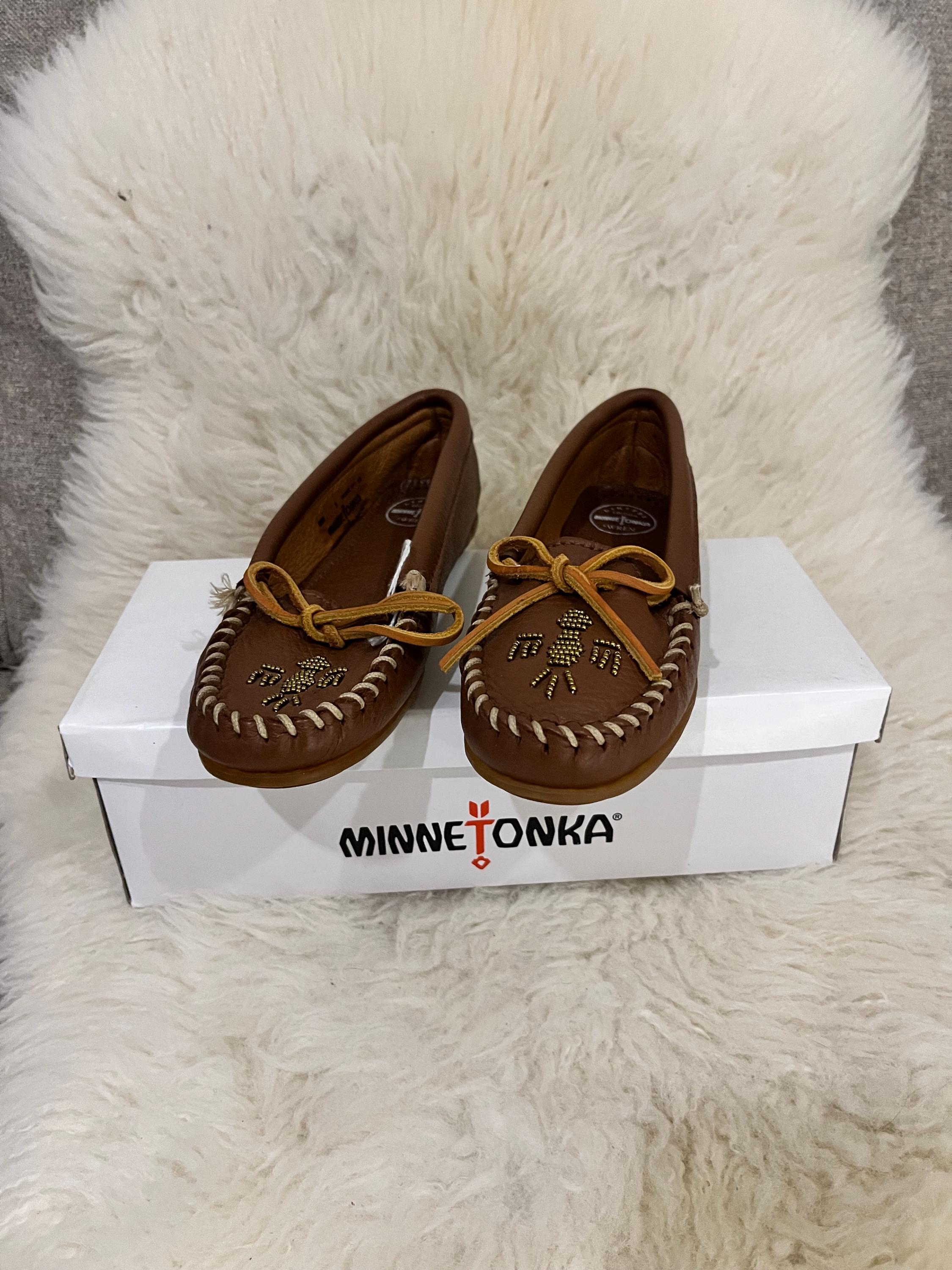 New Minnetonka Brown Leather Loafers Amazon.com | Minnetonka Women main image 4